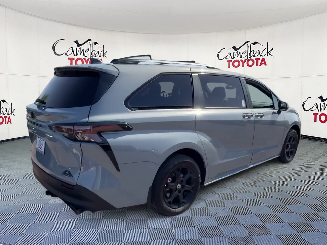 New 2026 Toyota Sienna XLE Woodland Edition AWD/4WD image 2