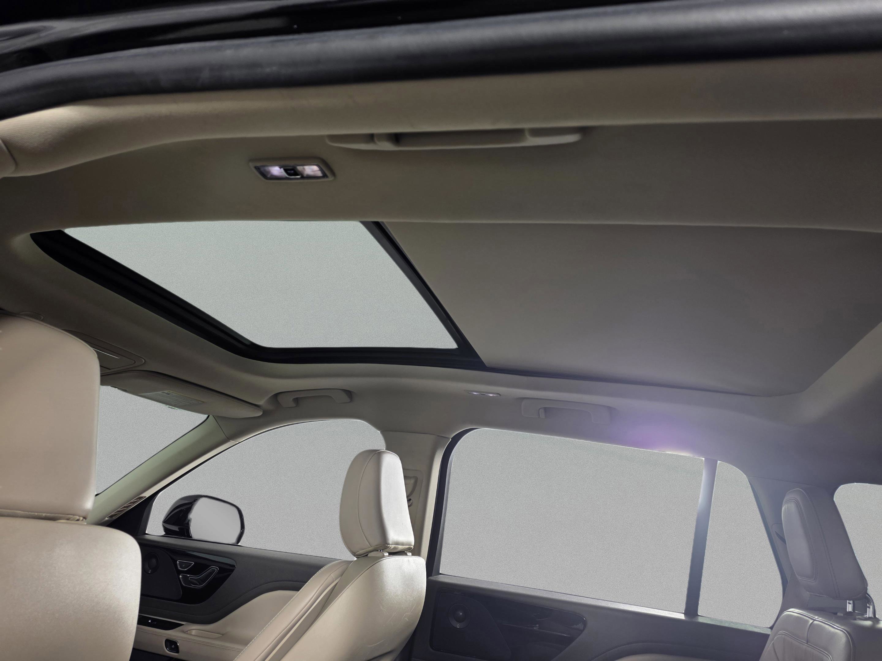 Used 2024 Lincoln Aviator Reserve w/ Elements Package Plus image 32