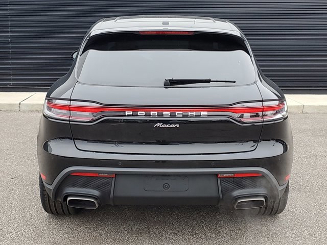 Used 2025 Porsche Macan image 6