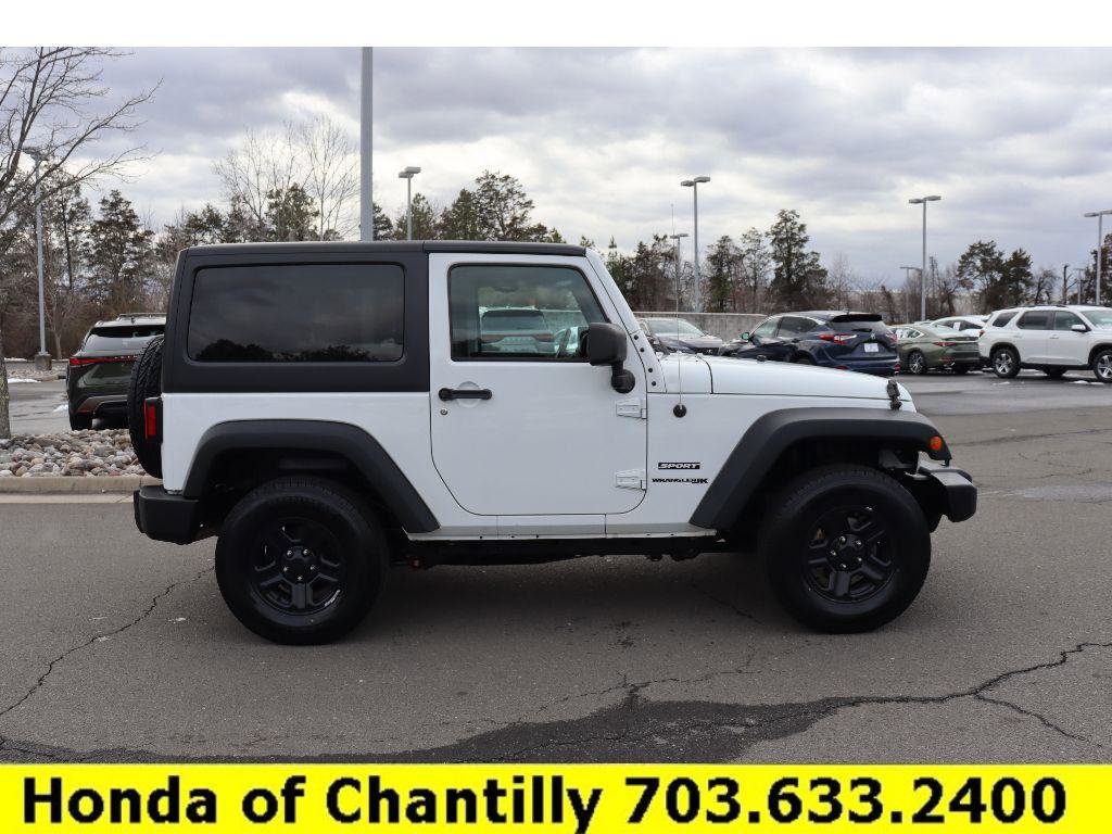 Used 2018 Jeep Wrangler Sport w/ Connectivity Group image 8