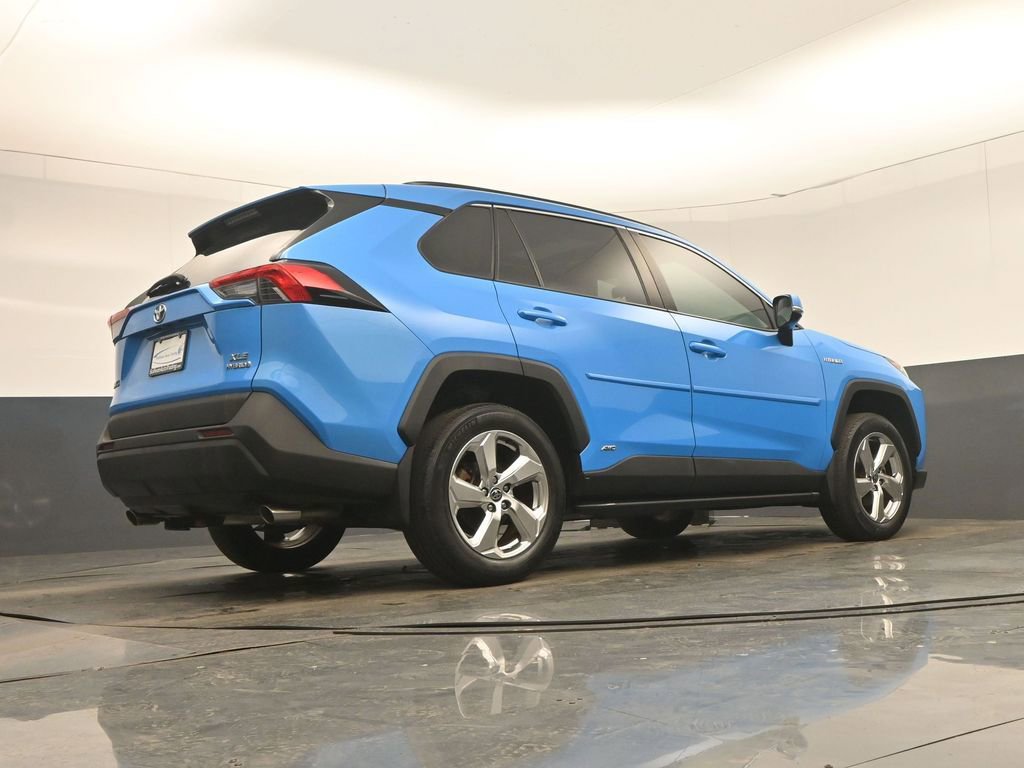 Used 2021 Toyota RAV4 XLE Premium AWD/4WD image 55