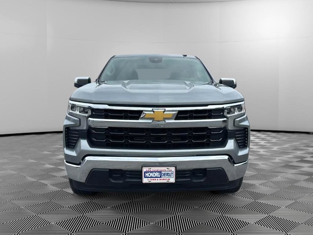 Used 2024 Chevrolet Silverado 1500 LT AWD/4WD image 7