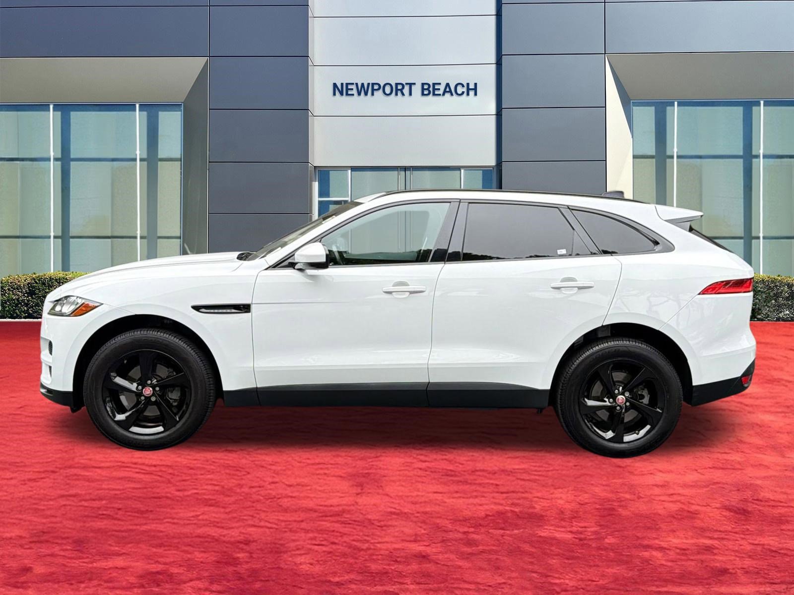 Used 2020 Jaguar F-PACE Premium AWD/4WD image 2