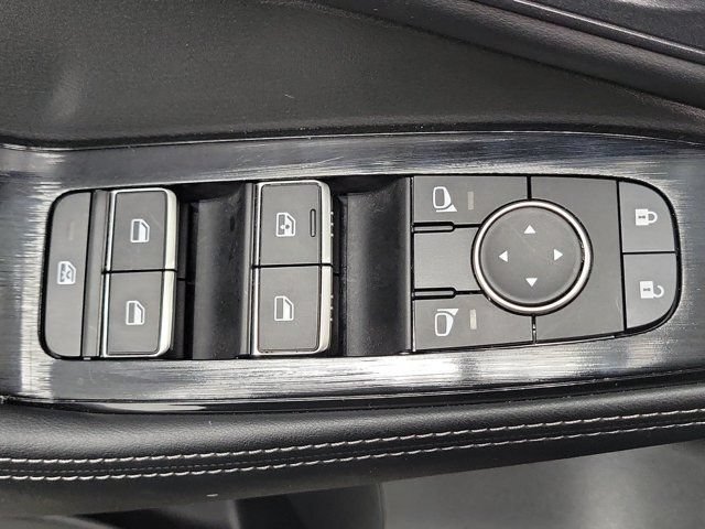 Certified 2025 Nissan Rogue SL FWD image 19