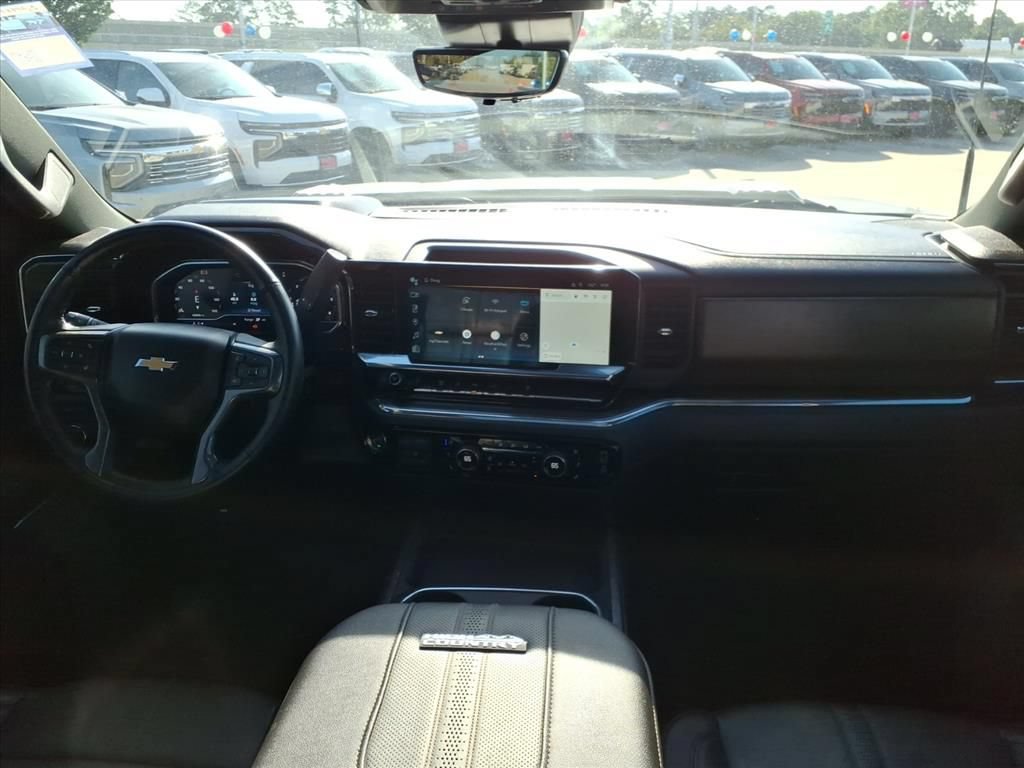 Used 2024 Chevrolet Silverado 3500 High Country w/ High Country Premium Package AWD/4WD image 14