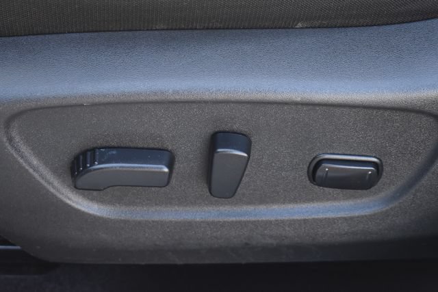 Used 2019 Nissan Rogue SV FWD image 22