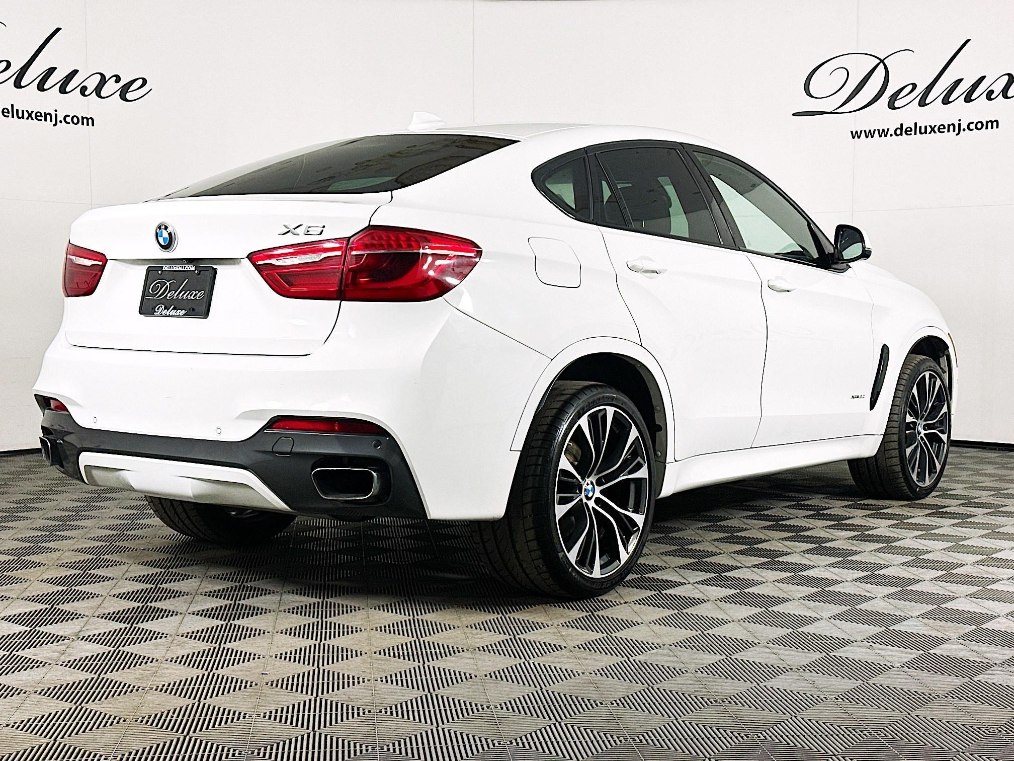 Used 2019 BMW X6 xDrive50i w/ M Sport Package AWD/4WD image 6