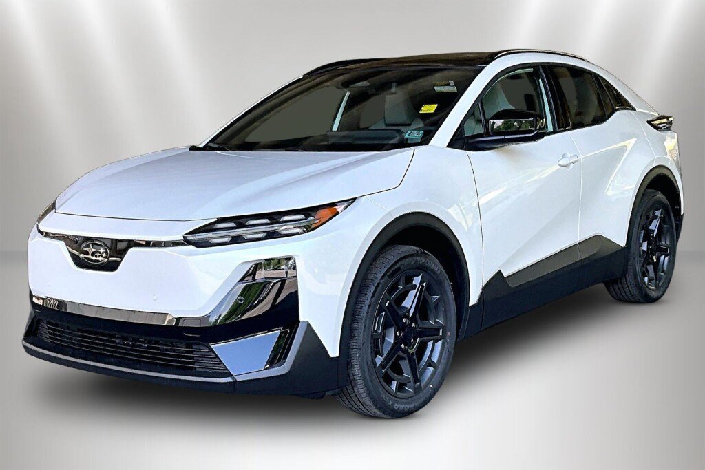 New 2026 Subaru Uncharted AWD image 2