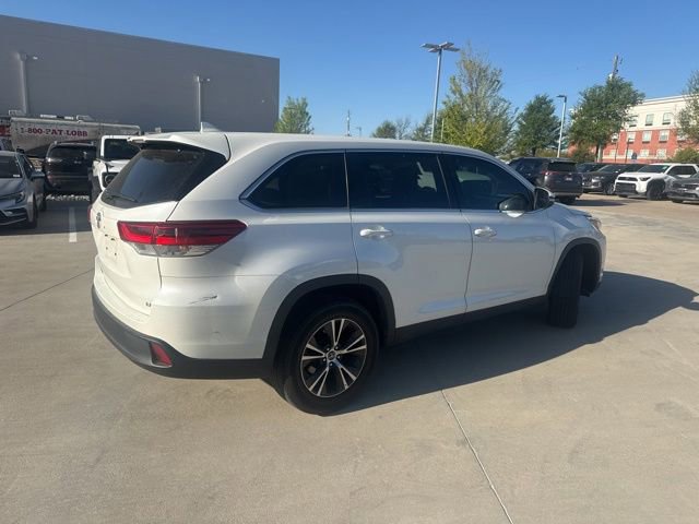 Used 2019 Toyota Highlander Plus image 3
