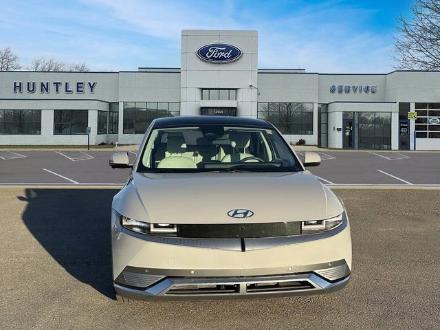 Used 2024 Hyundai Ioniq 5 Limited image 3