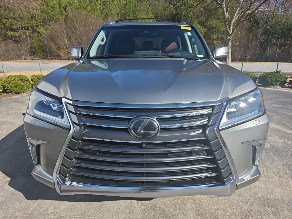 Used 2020 Lexus LX 570 4WD w/ 3rd Row & Luxury Pkg image 11