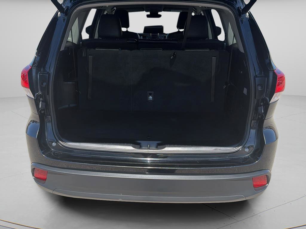 Used 2019 Toyota Highlander Plus image 14