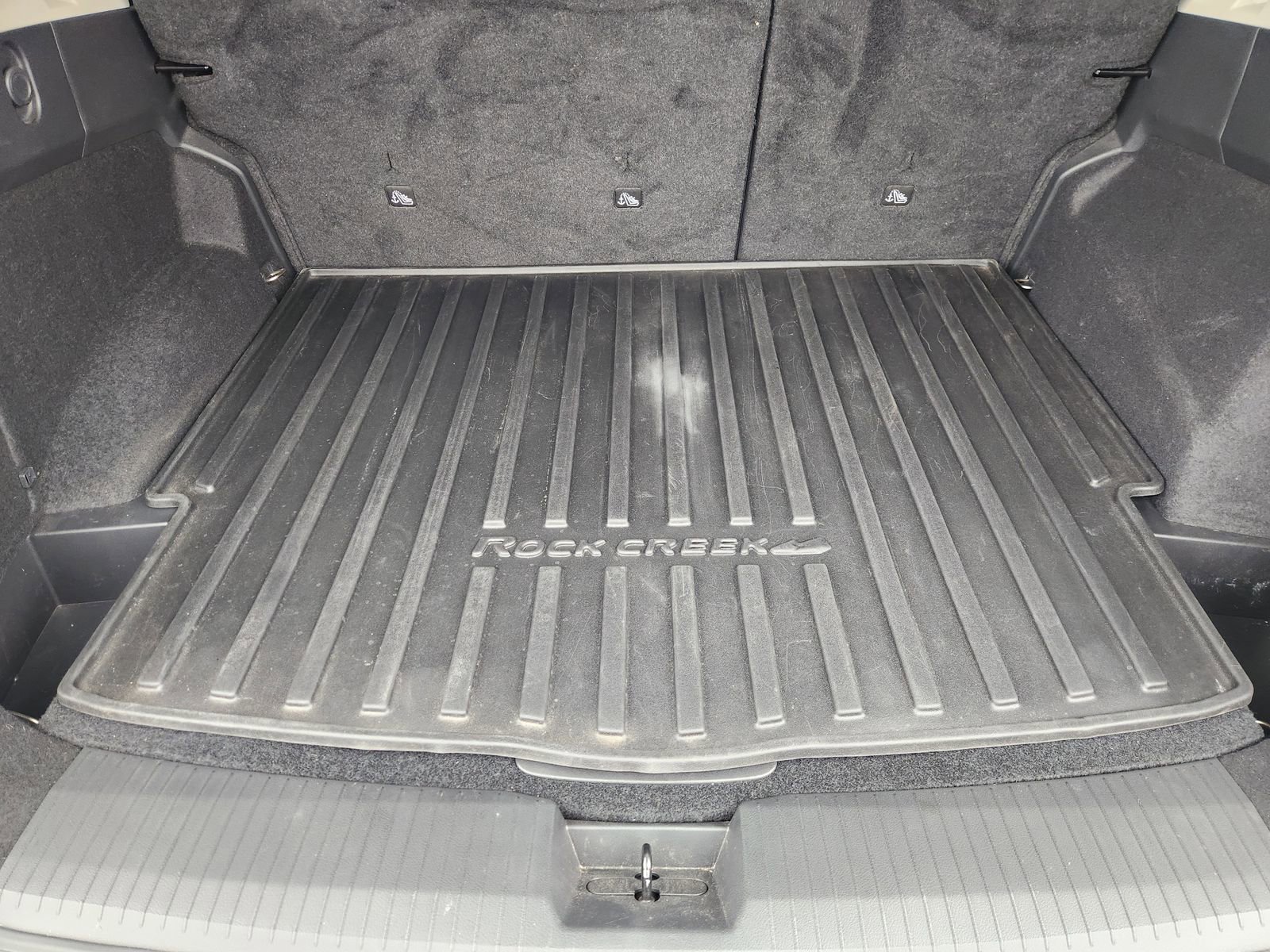 Used 2025 Nissan Rogue SV image 35