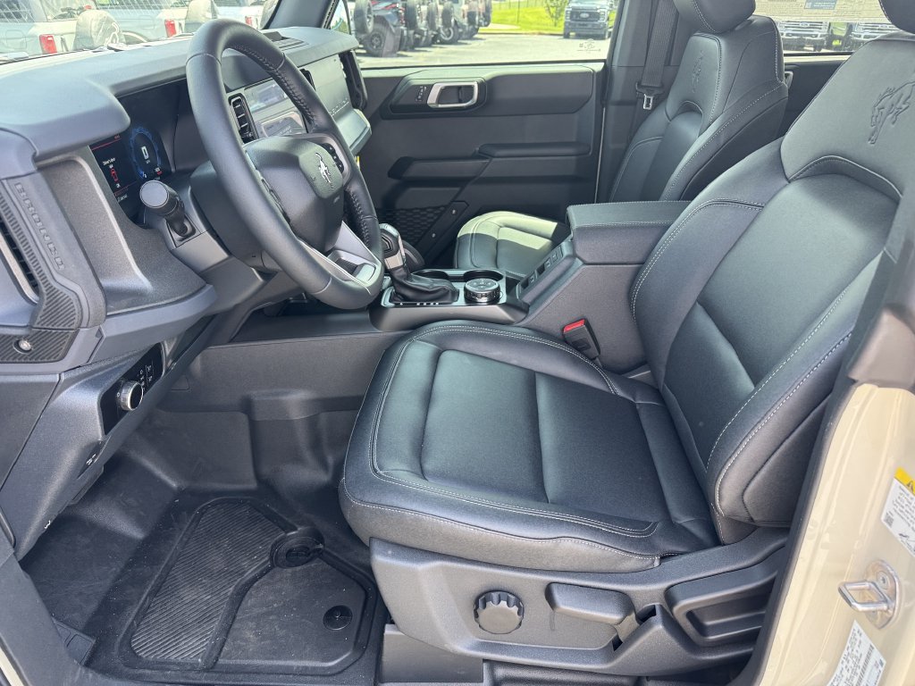 New 2026 Ford Bronco Big Bend w/ Black Diamond Package AWD/4WD image 9