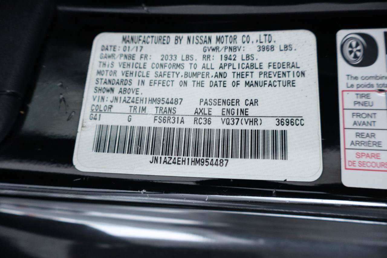 Used 2017 Nissan 370Z Coupe RWD image 34