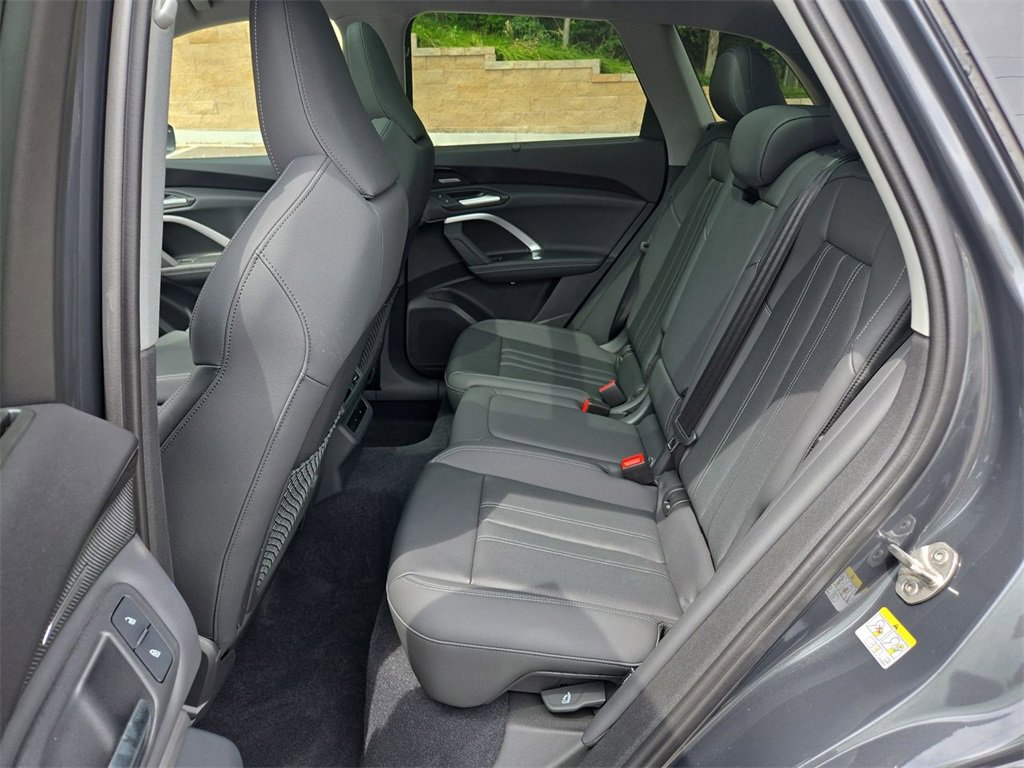 New 2025 Audi Q5 Premium Plus image 22