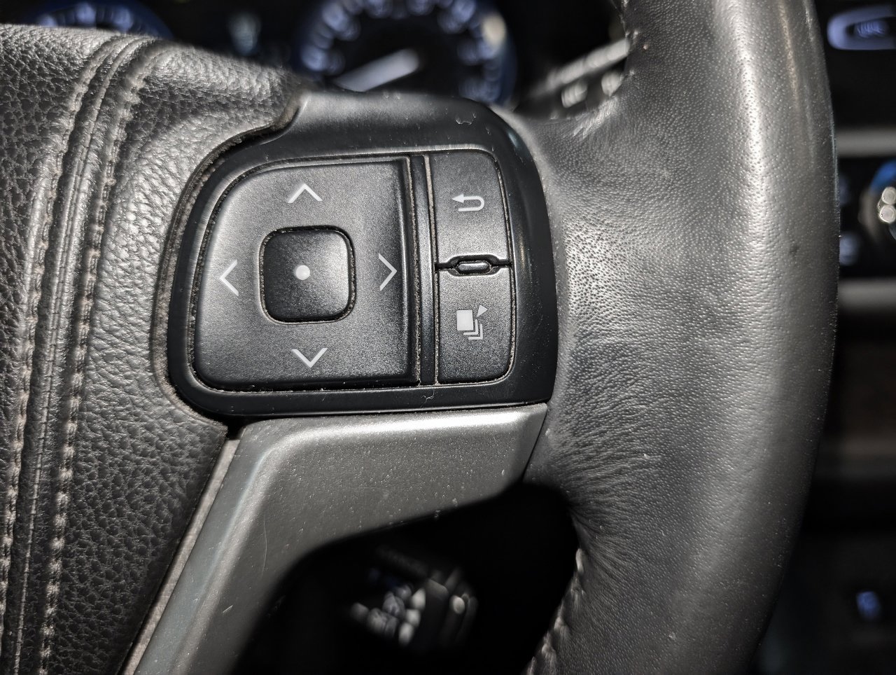 Used 2015 Toyota Highlander XLE image 50