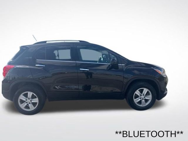 Used 2020 Chevrolet Trax LT w/ LT Convenience Package AWD/4WD image 6