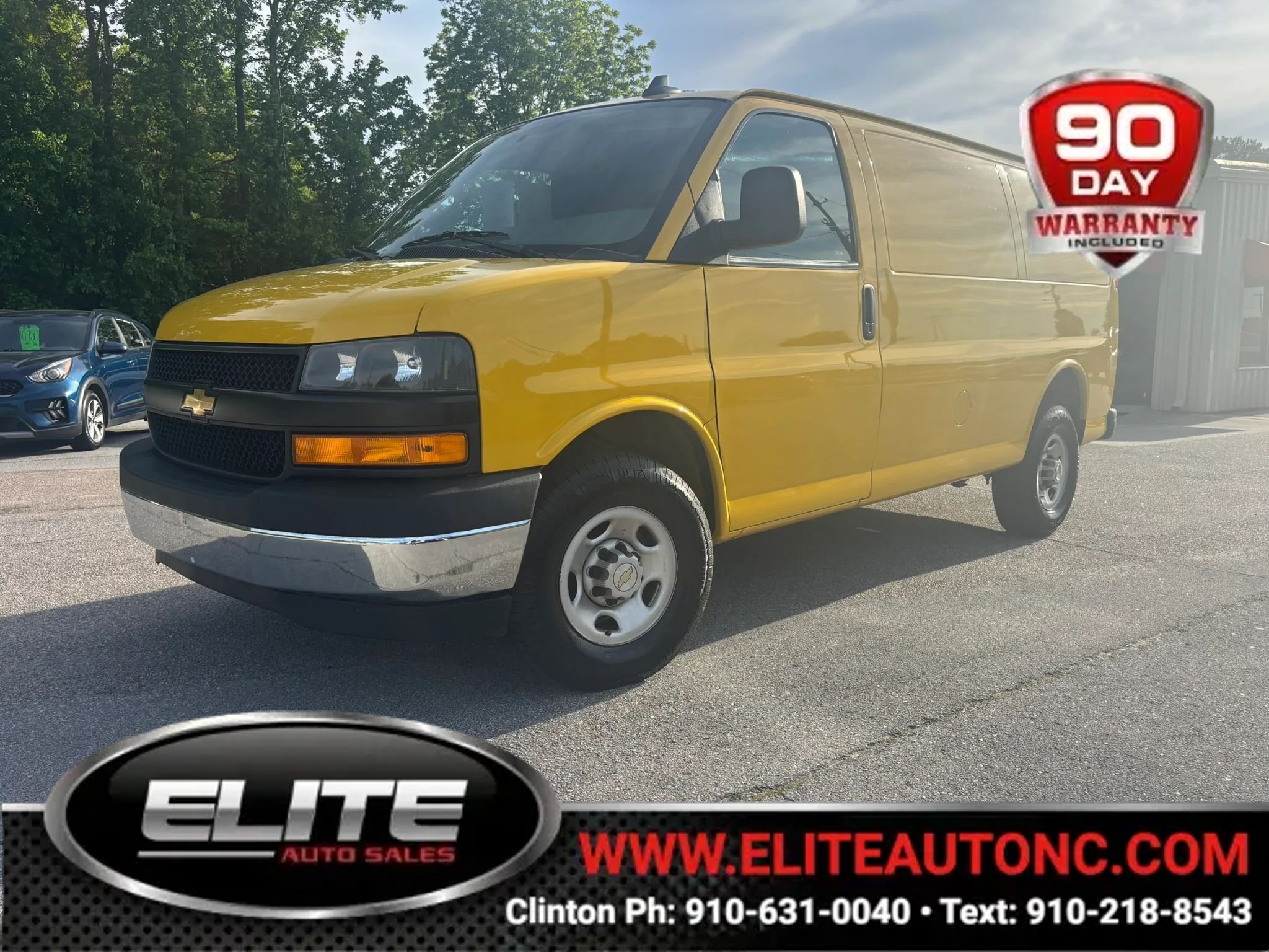 Used 2023 Chevrolet Express 2500 RWD image 1