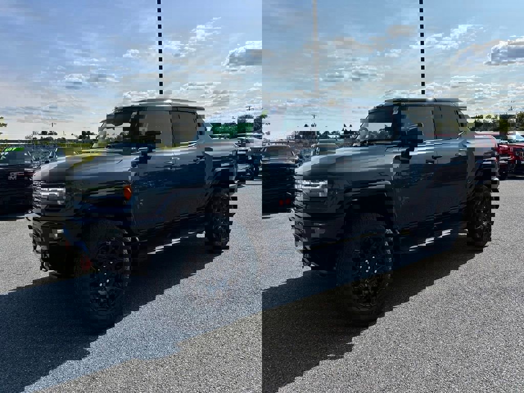 New 2026 GMC Hummer EV 4x4 Crew Cab w/ LPO, Sport Package image 2