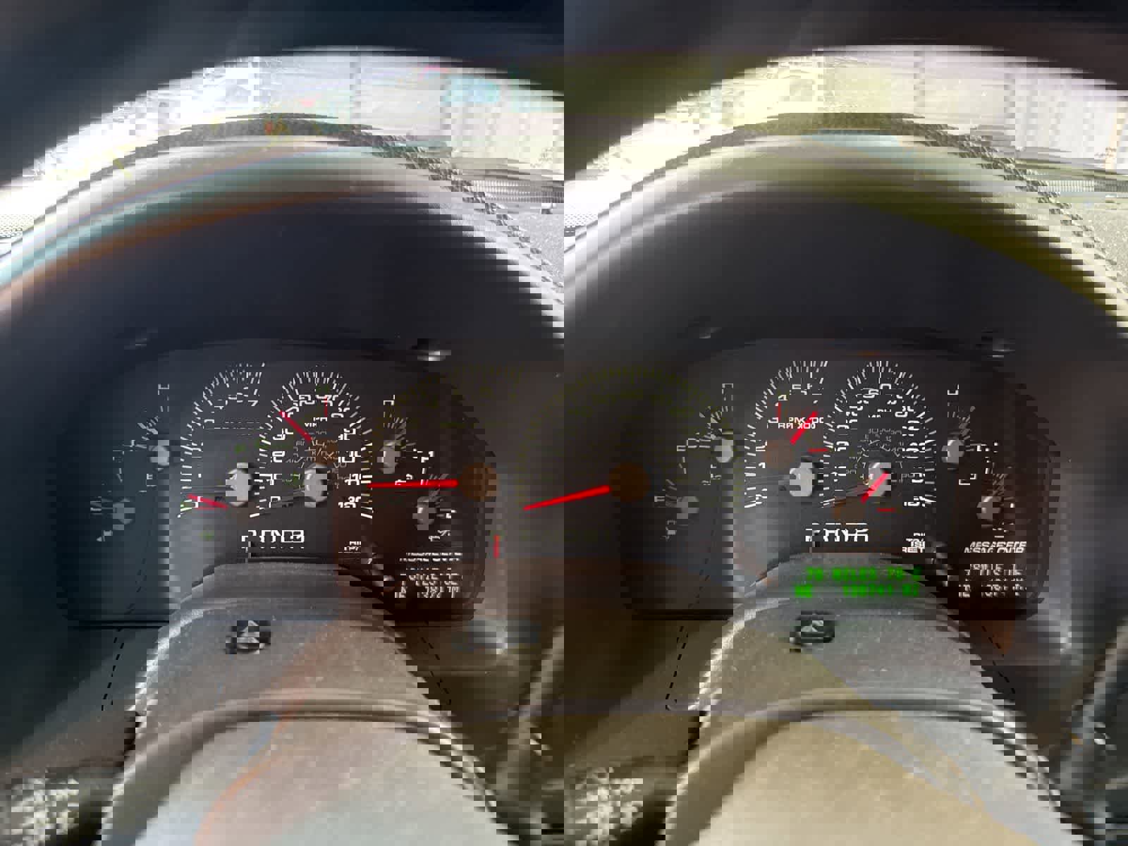 Used 2004 Ford Expedition XLT image 22