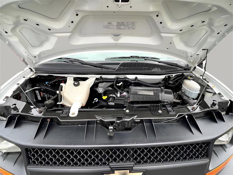 Used 2012 Chevrolet Express 2500 w/ Cold Climate Package image 11