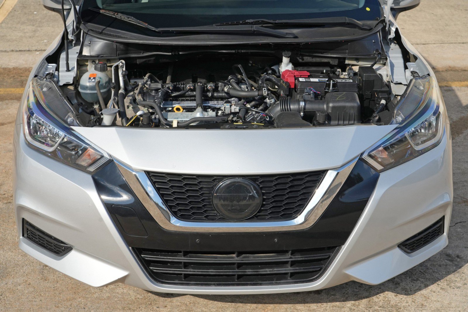 Used 2021 Nissan Versa SV FWD image 7