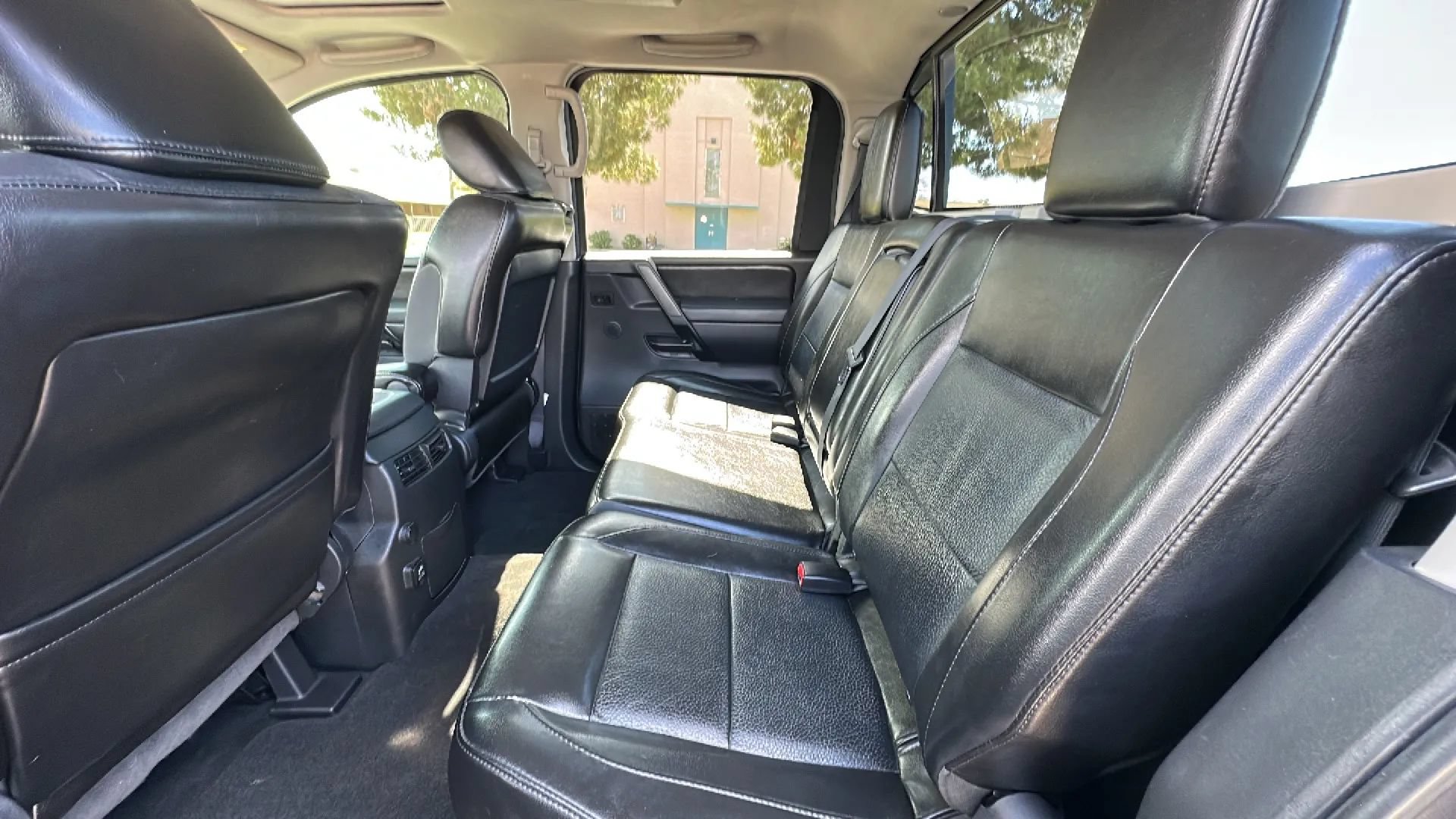 Used 2013 Nissan Titan SL AWD/4WD image 10
