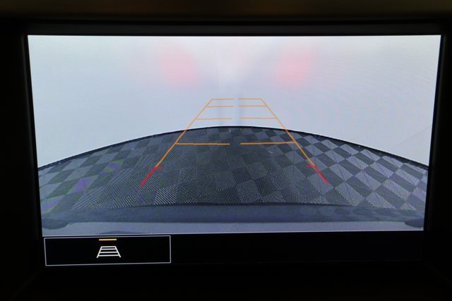 Used 2023 GMC Acadia SLT w/ Elevation Edition image 18