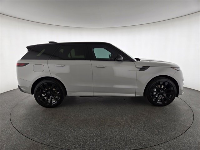 New 2026 Land Rover Range Rover Sport Dynamic SE image 6