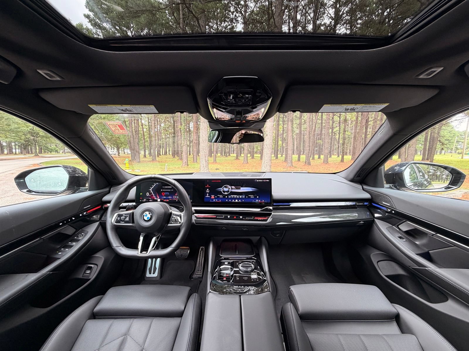 Used 2024 BMW 530i w/ M Sport Package RWD image 2