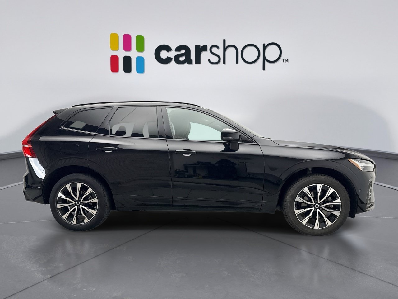 Used 2023 Volvo XC60 B5 Plus w/ Climate Package AWD/4WD image 6