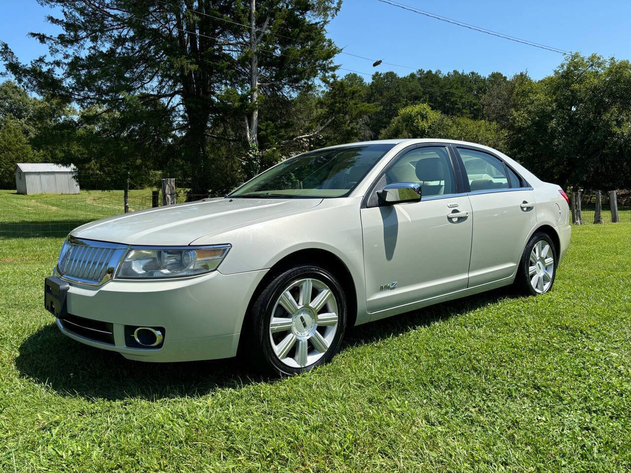 Used 2007 Lincoln MKZ image 1