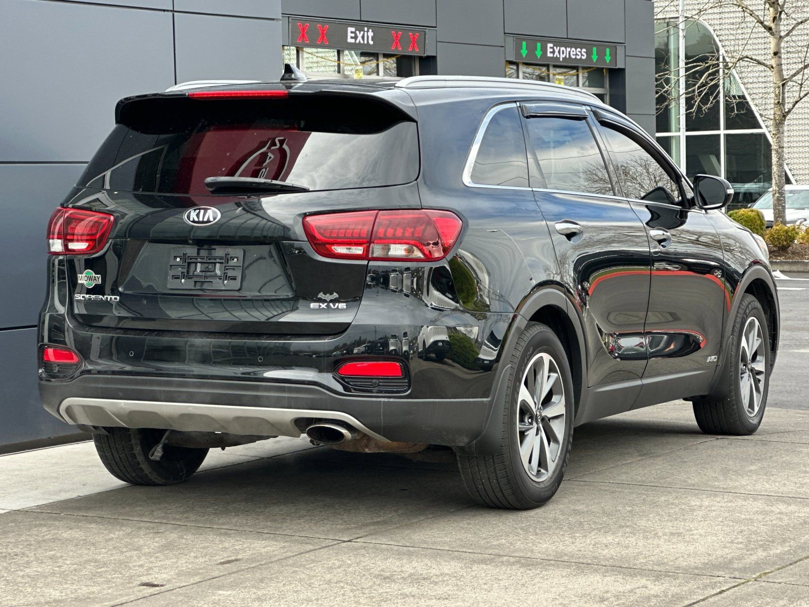 Used 2019 Kia Sorento EX image 3