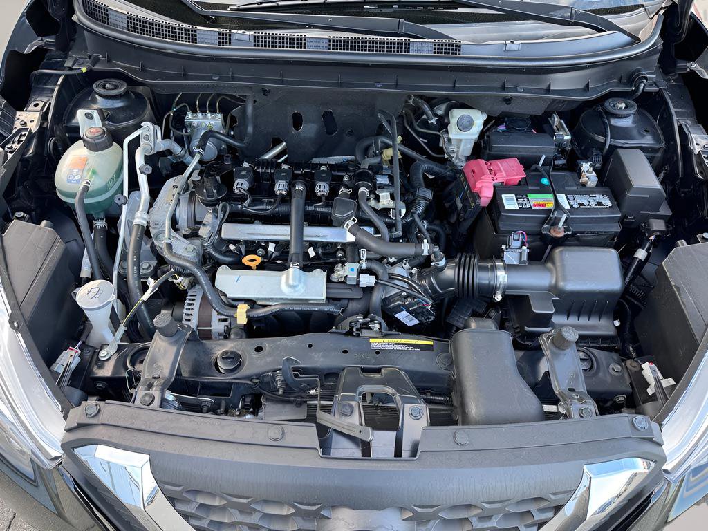 Used 2020 Nissan Kicks S image 30