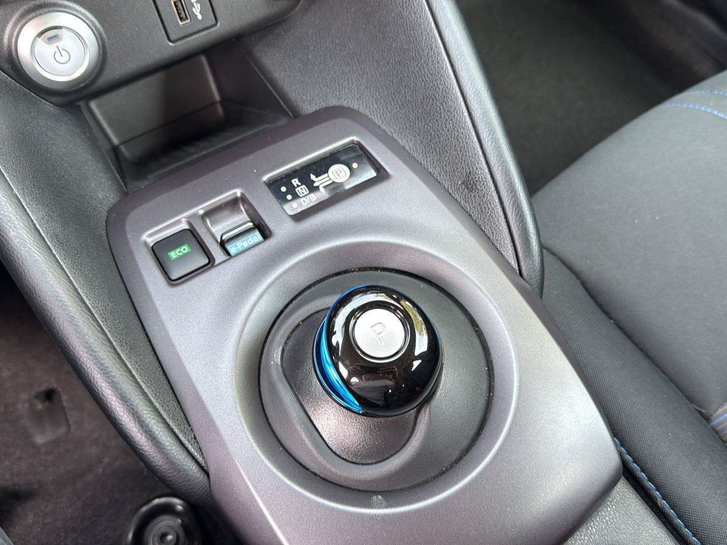 Certified 2025 Nissan Leaf S FWD image 17