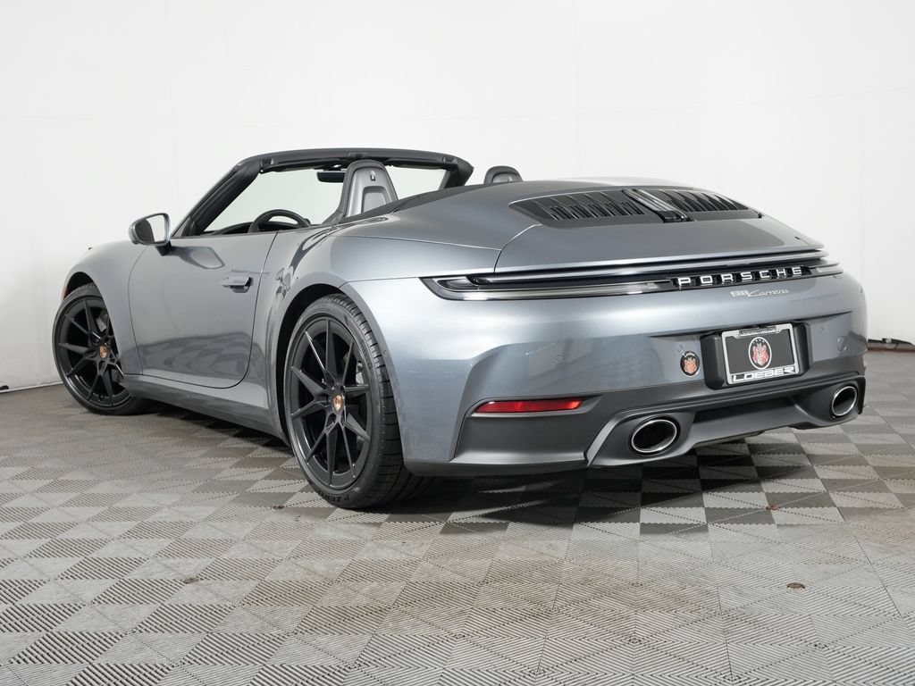 Certified 2025 Porsche 911 Carrera RWD image 3