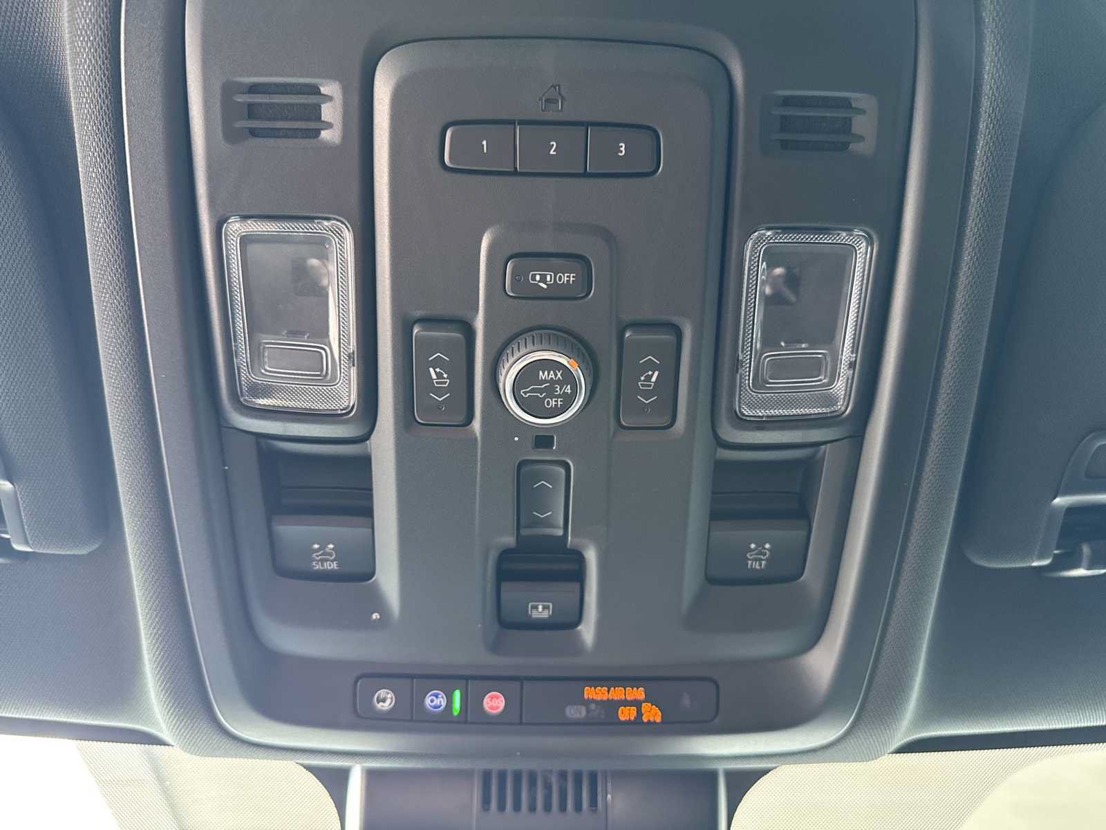 Certified 2024 GMC Yukon AT4 w/ AT4 Premium Package AWD/4WD image 40