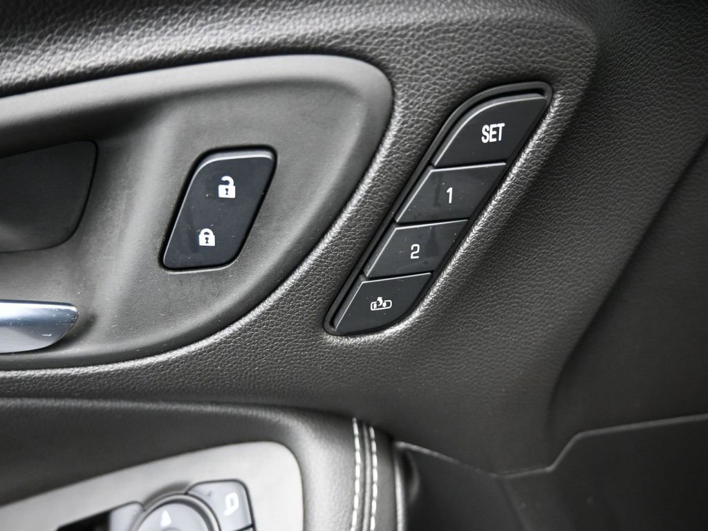 Used 2024 Buick Encore GX Avenir w/ Avenir Convenience Package FWD image 20