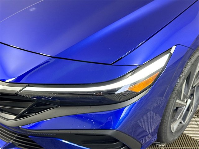 New 2025 Hyundai Elantra SEL image 4