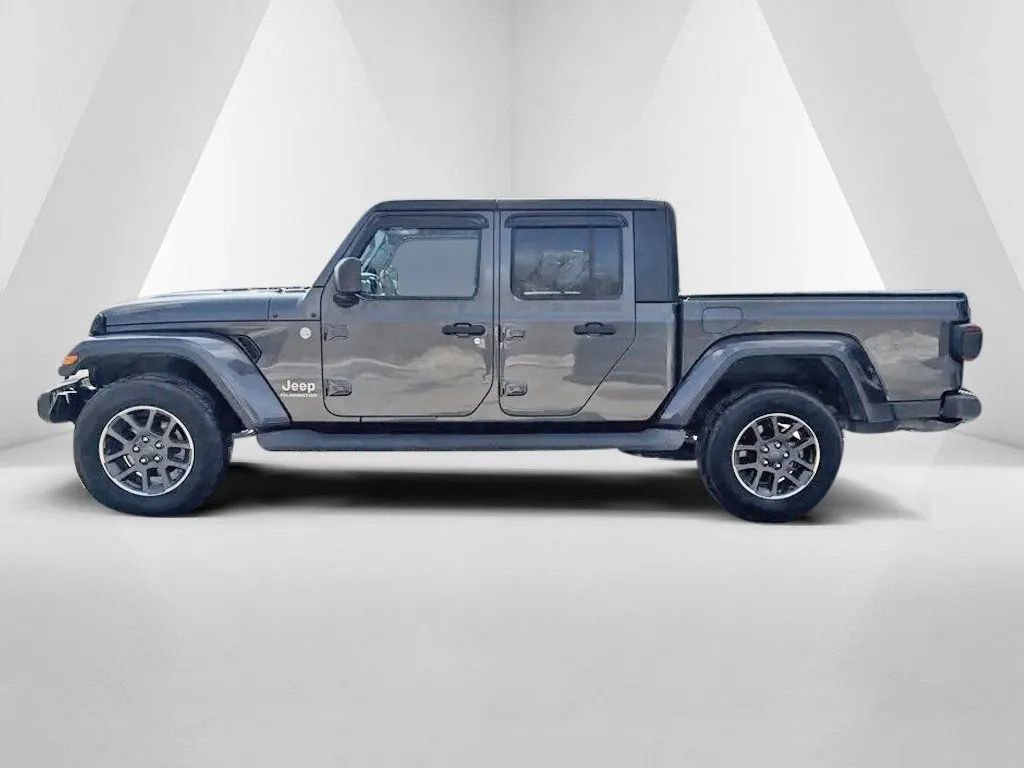 Used 2021 Jeep Gladiator Overland w/ Uconnect 4C Nav & Sound Group image 4