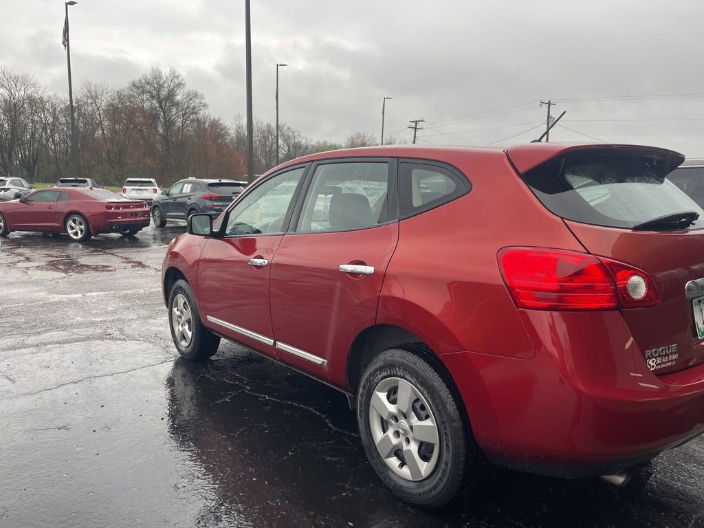 Used 2013 Nissan Rogue S image 4