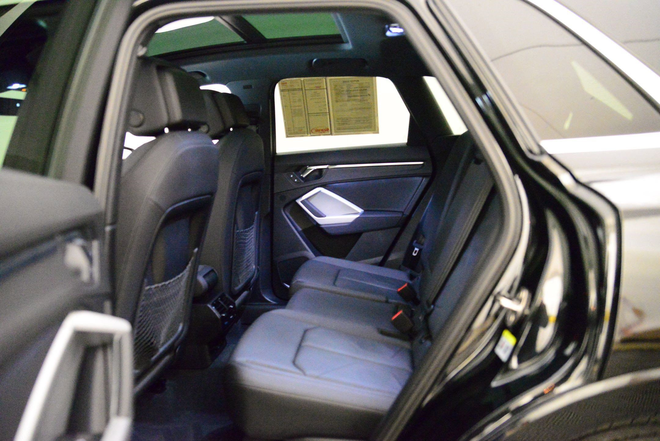 Certified 2025 Audi Q3 2.0T Premium w/ Convenience Package image 11