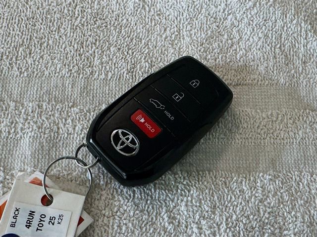 Used 2025 Toyota 4Runner TRD Off-Road Premium image 29