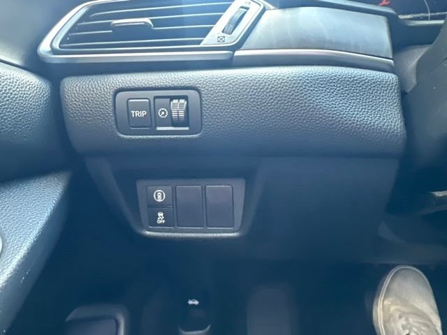Used 2018 Honda Accord EX image 23