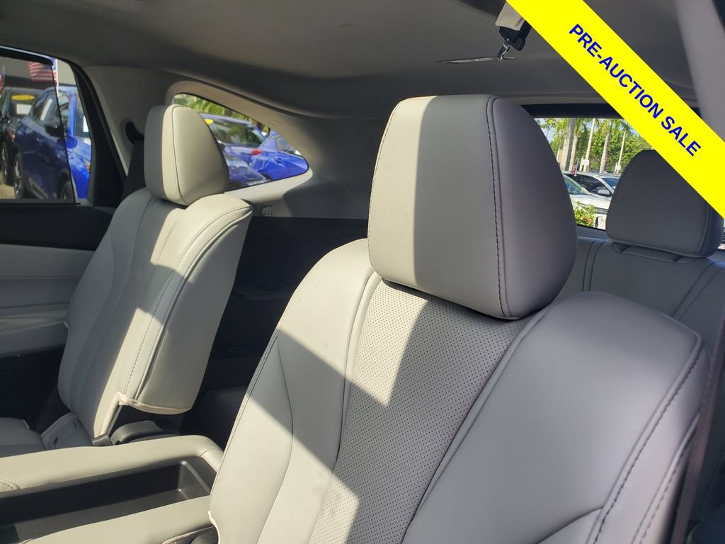 Certified 2024 Acura MDX w/ Technology Package FWD image 13