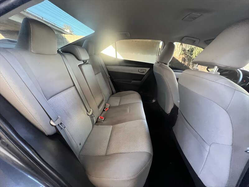 Used 2016 Toyota Corolla LE FWD image 23