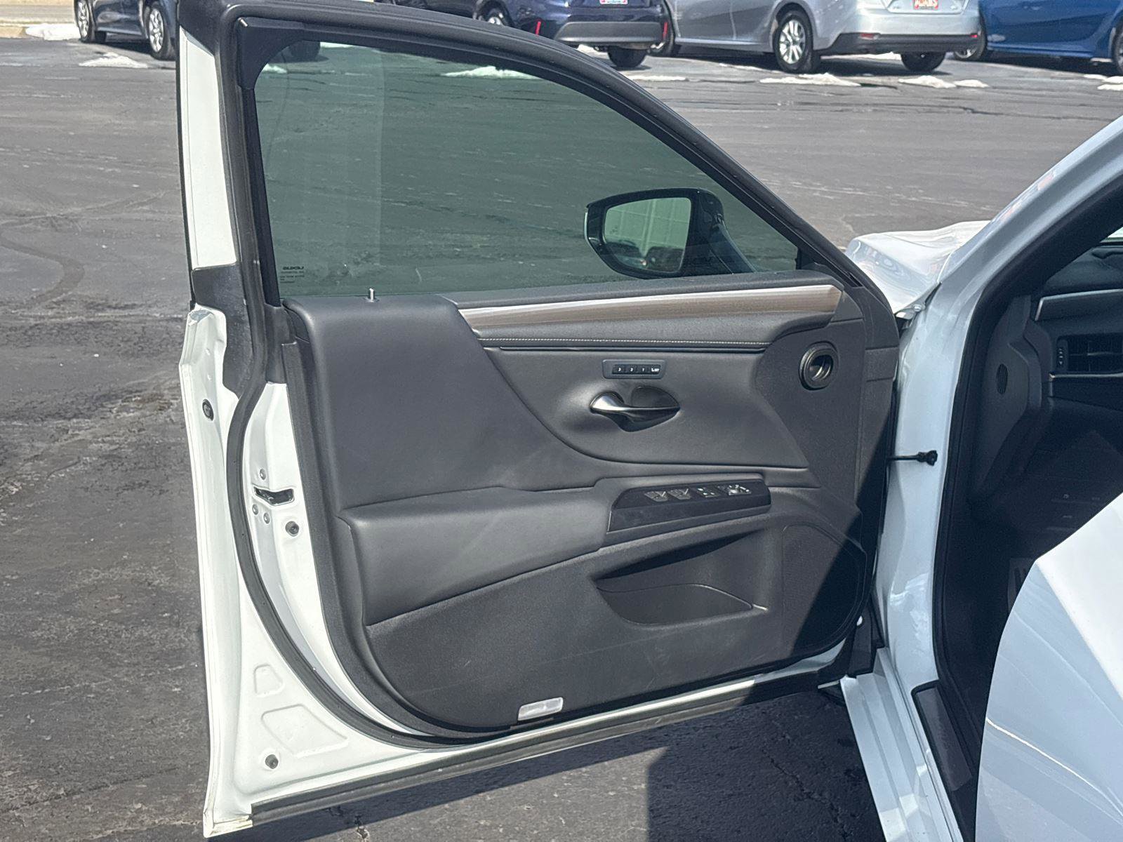 Used 2021 Lexus ES 350 F Sport w/ Accessory Package 2 image 18