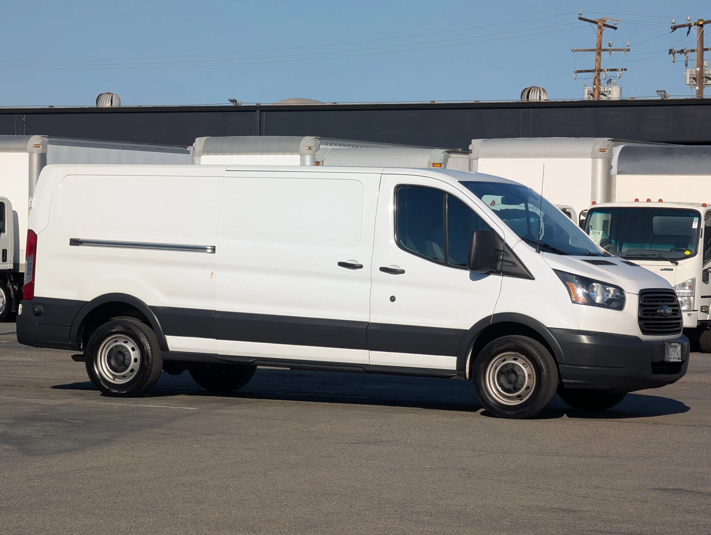 Used 2018 Ford Transit 250 148 Low Roof RWD image 1