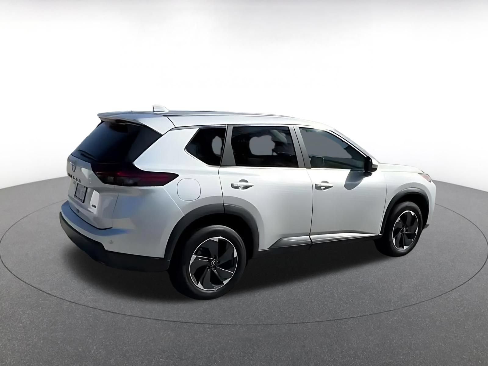 Used 2025 Nissan Rogue SV AWD/4WD image 13
